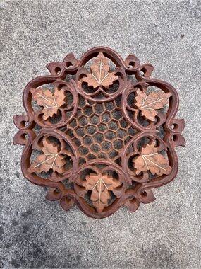 Handcarved Wooden Ornate Grape Vine Trivet